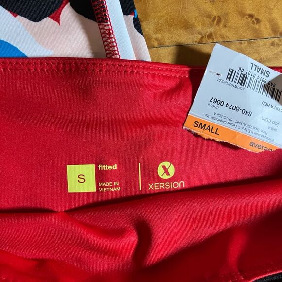 Xersion new with tags, athletic leggings, ankle length, size small - Picture 2 of 2